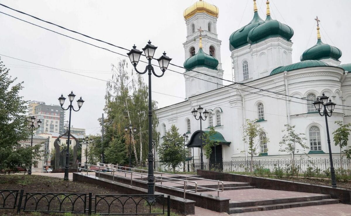 Сквер на улице Ильинской открыли после благоустройства в Нижнем Новгороде - фото 1