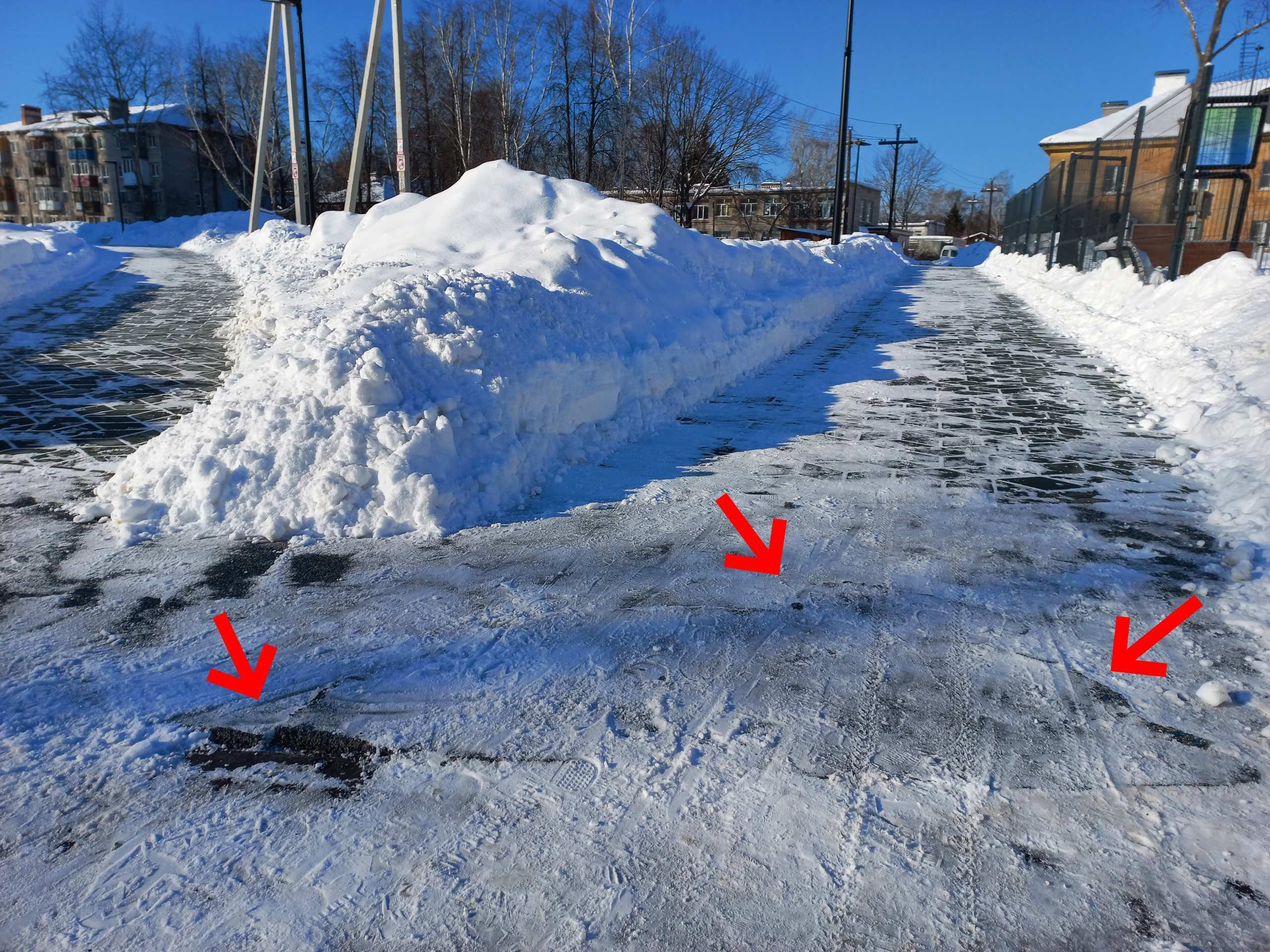 Повреждения в сквере у реки Борзовки в Нижнем Новгороде устранят весной - фото 1