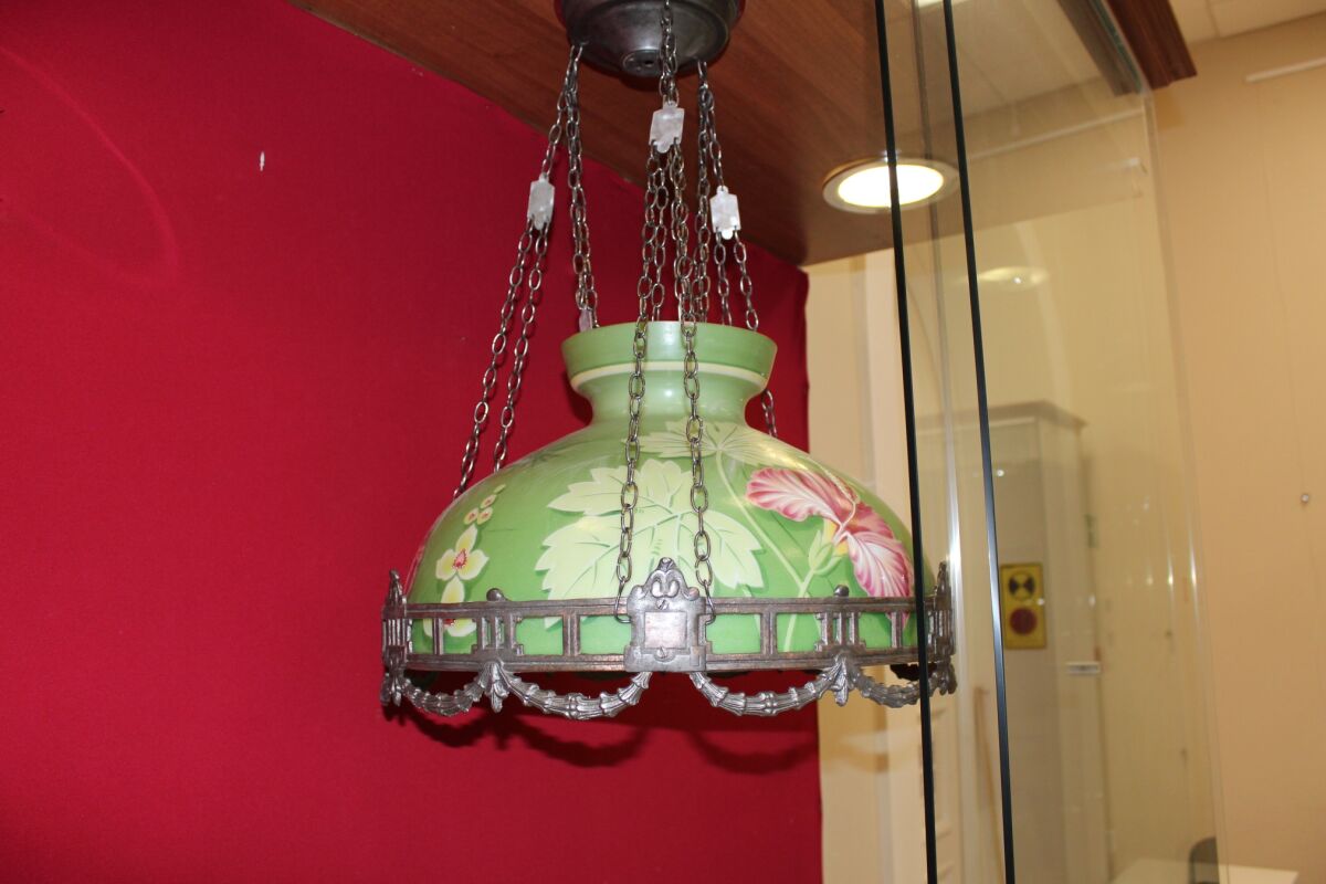 Ростовчане вчетверо чаще стали покупать винтажные лампы для декора жилья - фото 1